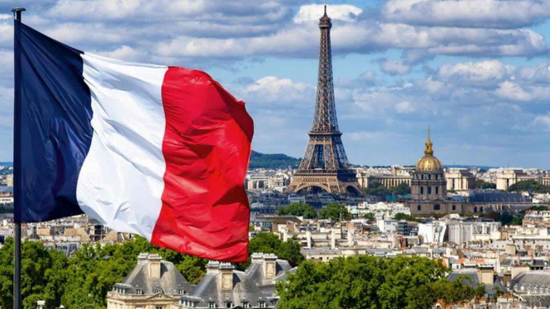 French government slashes value of the culture pass for young adults